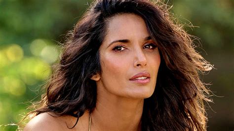 padma lakshmi naked pics|Padma Lakshmi on About Modeling Nude for Pirelli Calendar。